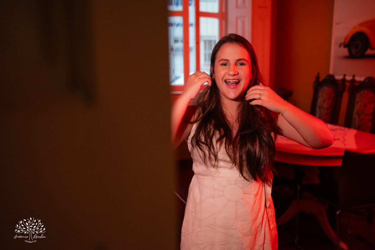 ensaio - pré-festa - 15 anos - debutante - Maitê - café Cúrcuma - risos - personalidade - Monte Bonito - raízes - essência - família - verdade - conexão - momentos únicos - preparação - festa - confiança - carinho - Antonio Rocha Fotografias