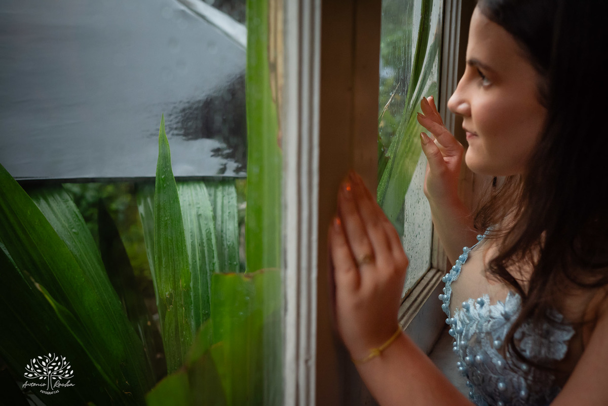 ensaio - pré-festa - 15 anos - debutante - Maitê - café Cúrcuma - risos - personalidade - Monte Bonito - raízes - essência - família - verdade - conexão - momentos únicos - preparação - festa - confiança - carinho - Antonio Rocha Fotografias