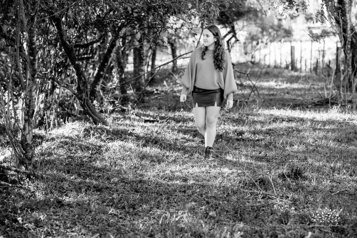 ensaio - pré-festa - 15 anos - debutante - Maitê - café Cúrcuma - risos - personalidade - Monte Bonito - raízes - essência - família - verdade - conexão - momentos únicos - preparação - festa - confiança - carinho - Antonio Rocha Fotografias