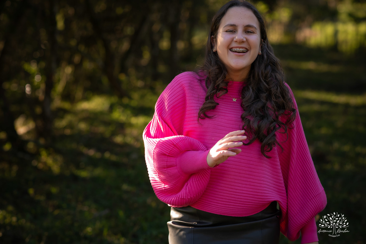 ensaio - pré-festa - 15 anos - debutante - Maitê - café Cúrcuma - risos - personalidade - Monte Bonito - raízes - essência - família - verdade - conexão - momentos únicos - preparação - festa - confiança - carinho - Antonio Rocha Fotografias