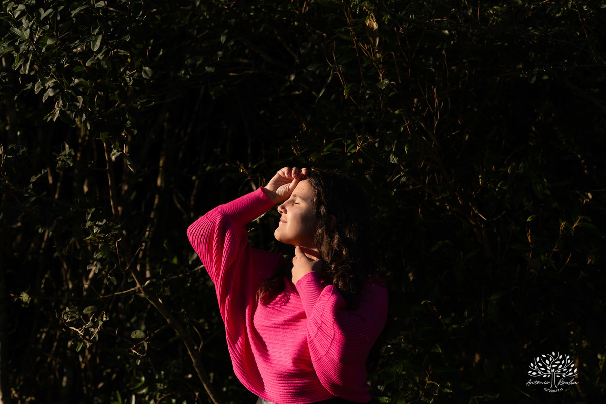 ensaio - pré-festa - 15 anos - debutante - Maitê - café Cúrcuma - risos - personalidade - Monte Bonito - raízes - essência - família - verdade - conexão - momentos únicos - preparação - festa - confiança - carinho - Antonio Rocha Fotografias