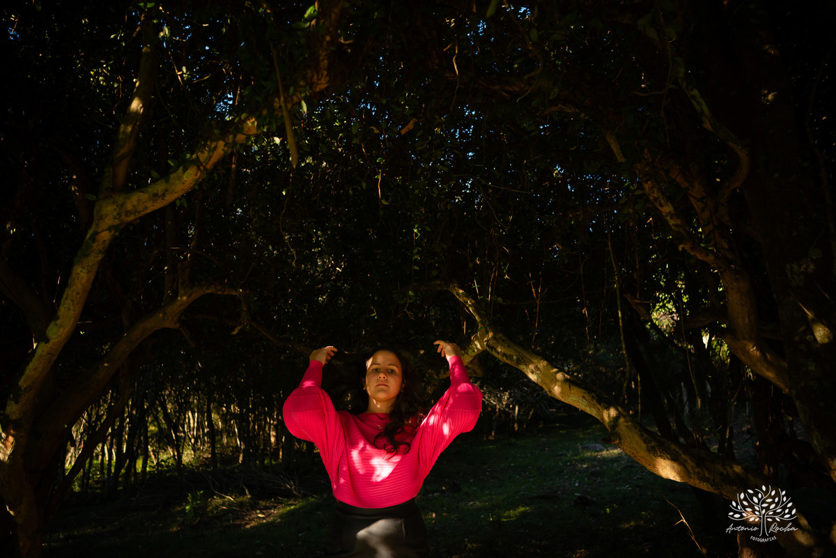 ensaio - pré-festa - 15 anos - debutante - Maitê - café Cúrcuma - risos - personalidade - Monte Bonito - raízes - essência - família - verdade - conexão - momentos únicos - preparação - festa - confiança - carinho - Antonio Rocha Fotografias