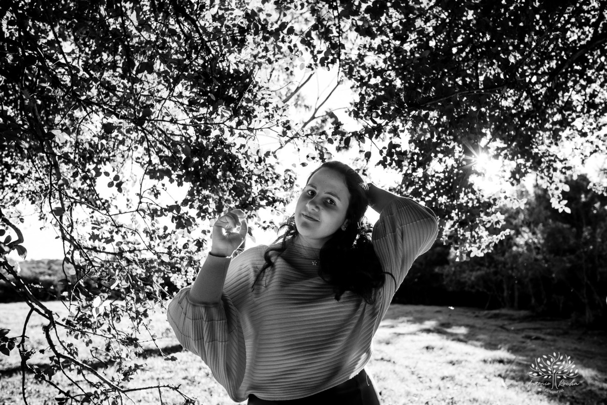 ensaio - pré-festa - 15 anos - debutante - Maitê - café Cúrcuma - risos - personalidade - Monte Bonito - raízes - essência - família - verdade - conexão - momentos únicos - preparação - festa - confiança - carinho - Antonio Rocha Fotografias