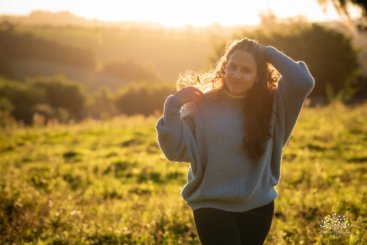 ensaio - pré-festa - 15 anos - debutante - Maitê - café Cúrcuma - risos - personalidade - Monte Bonito - raízes - essência - família - verdade - conexão - momentos únicos - preparação - festa - confiança - carinho - Antonio Rocha Fotografias