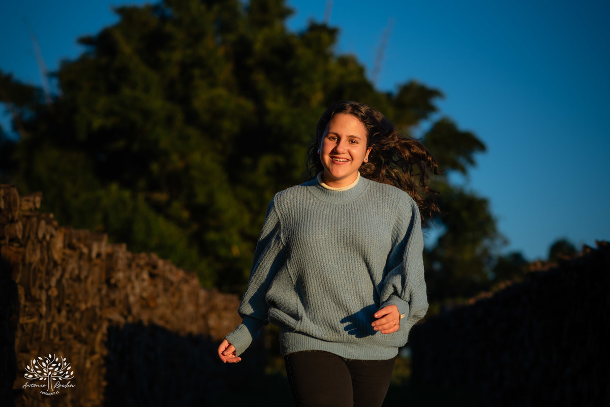 ensaio - pré-festa - 15 anos - debutante - Maitê - café Cúrcuma - risos - personalidade - Monte Bonito - raízes - essência - família - verdade - conexão - momentos únicos - preparação - festa - confiança - carinho - Antonio Rocha Fotografias