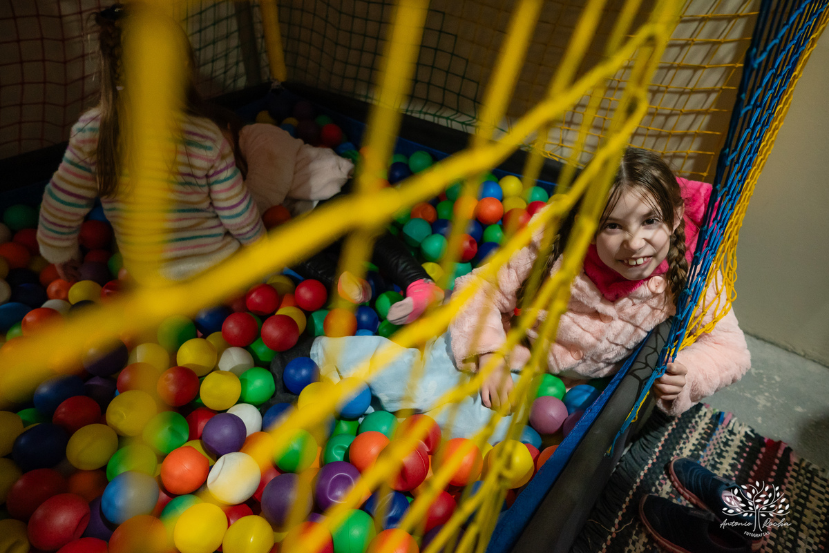 Lilica-48 anos-Celebrar a vida-Aniversário-festa de aniversário-Salão de Festas Manke-Capão do Leão-Pelotas-Antonio Rocha Fotrografias-Vela de aniversário-cachorro quente-bolo de aniversário-salgadinhos-doces de pelotas-vovó-caldo-sinuca-Paulinho músico