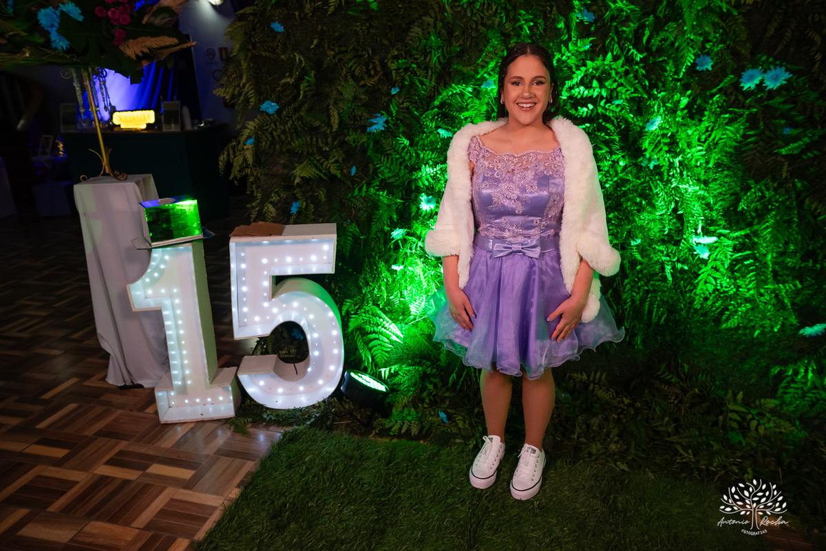 Maitê-15 anos - Festa de 15 anos - Debutante - Monte Bonito - Quinze de Julho - Aniversário de 15 - Valsa - Pelotas - Antonio Rocha Fotografias - Troca de vestido - making of - alstar - penteado de 15 anos - Maquiagem para 15 anos - fotografo de 15 anos