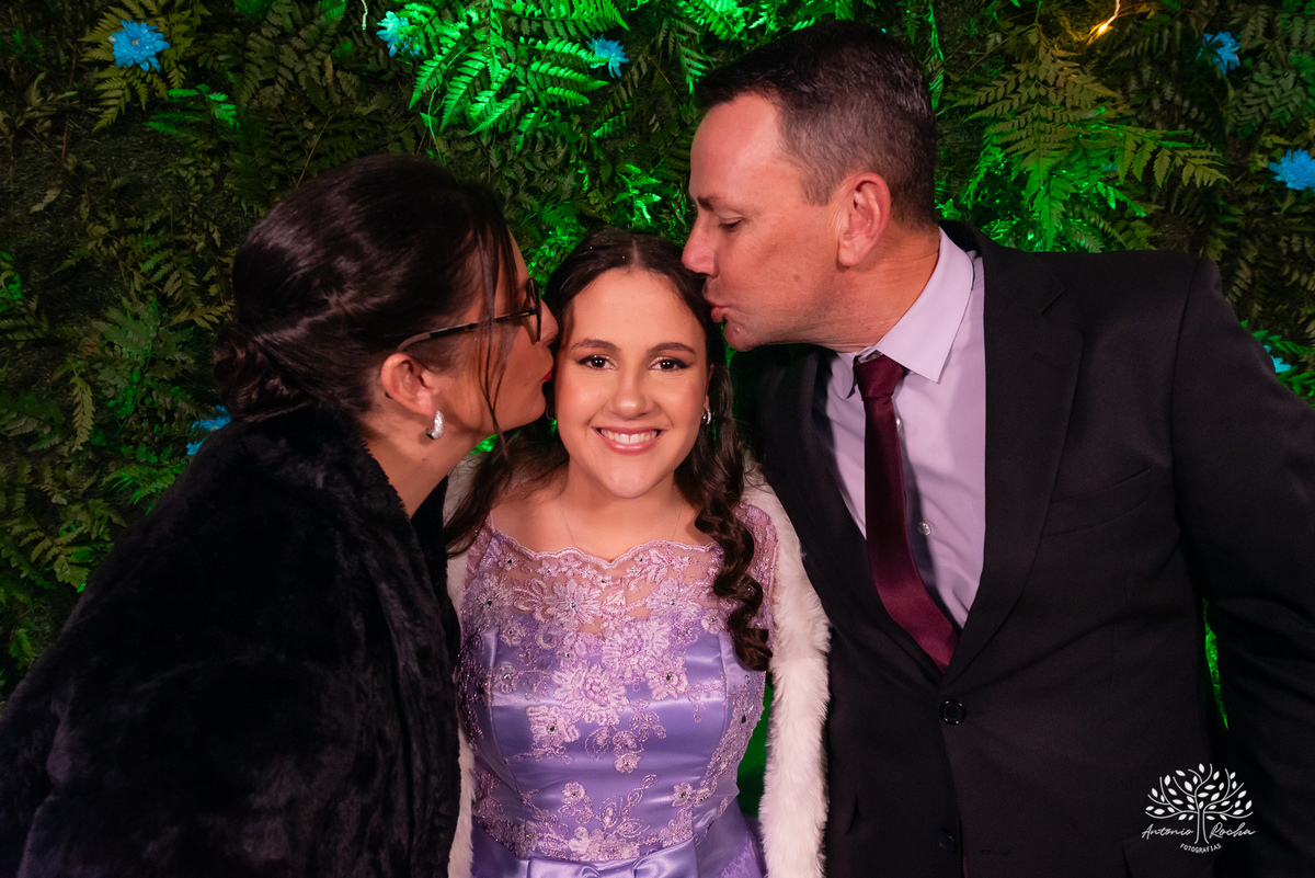 Maitê-15 anos - Festa de 15 anos - Debutante - Monte Bonito - Quinze de Julho - Aniversário de 15 - Valsa - Pelotas - Antonio Rocha Fotografias - Troca de vestido - making of - alstar - penteado de 15 anos - Maquiagem para 15 anos - fotografo de 15 anos