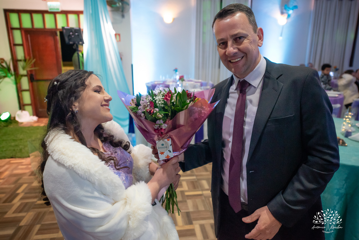 Maitê-15 anos - Festa de 15 anos - Debutante - Monte Bonito - Quinze de Julho - Aniversário de 15 - Valsa - Pelotas - Antonio Rocha Fotografias - Troca de vestido - making of - alstar - penteado de 15 anos - Maquiagem para 15 anos - fotografo de 15 anos