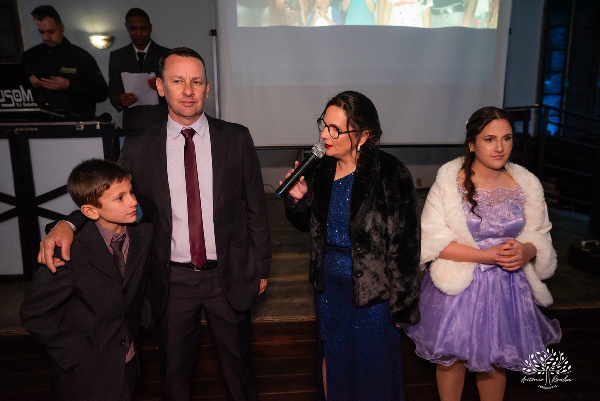 Maitê-15 anos - Festa de 15 anos - Debutante - Monte Bonito - Quinze de Julho - Aniversário de 15 - Valsa - Pelotas - Antonio Rocha Fotografias - Troca de vestido - making of - alstar - penteado de 15 anos - Maquiagem para 15 anos - fotografo de 15 anos