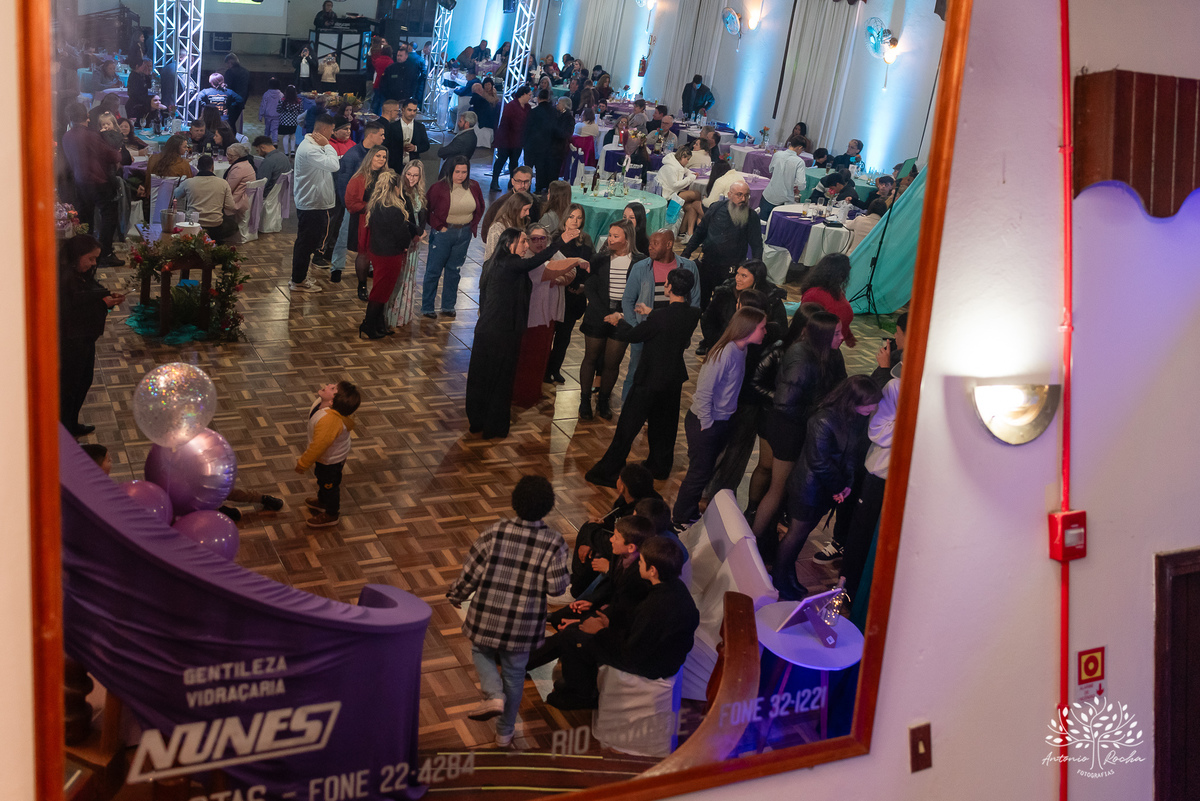 Maitê-15 anos - Festa de 15 anos - Debutante - Monte Bonito - Quinze de Julho - Aniversário de 15 - Valsa - Pelotas - Antonio Rocha Fotografias - Troca de vestido - making of - alstar - penteado de 15 anos - Maquiagem para 15 anos - fotografo de 15 anos