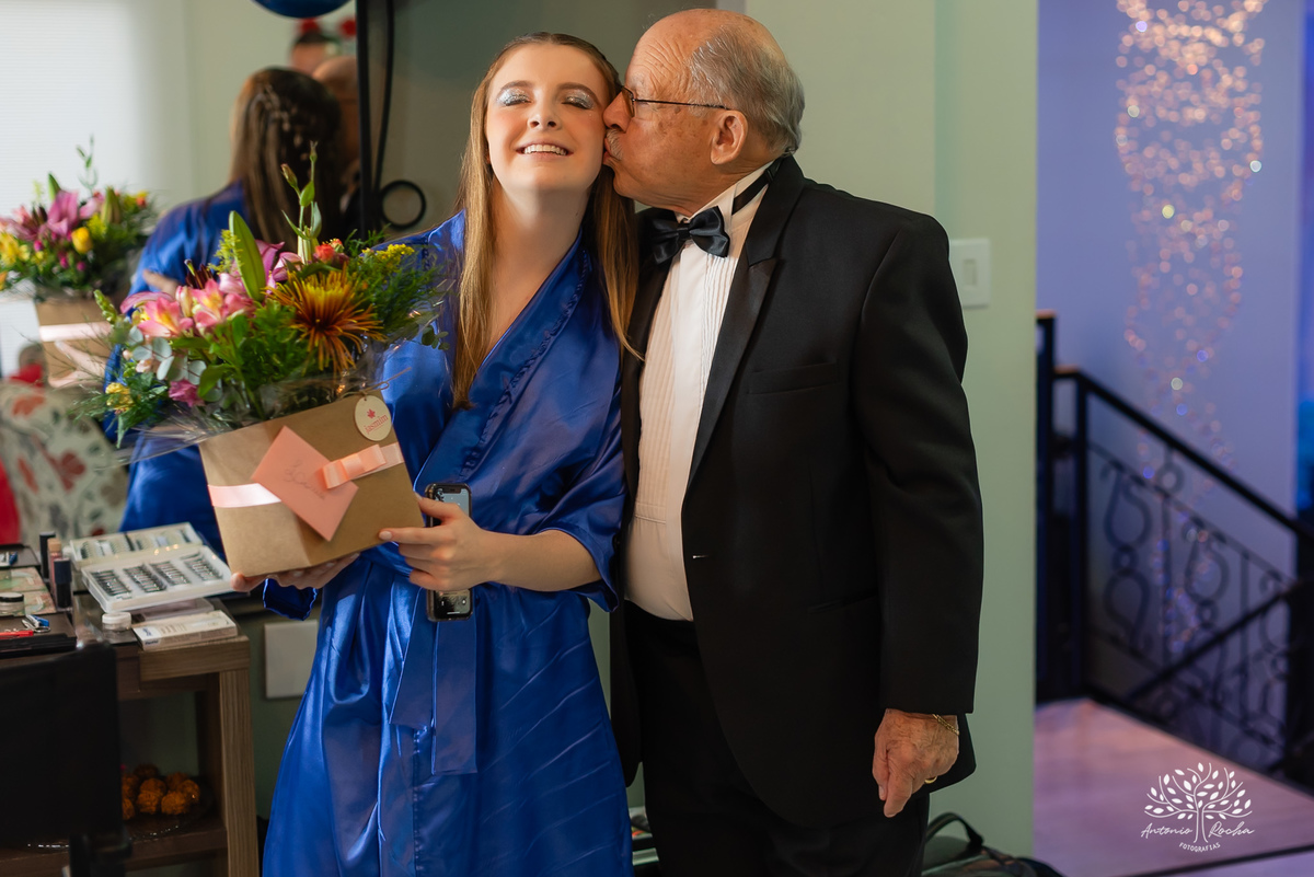 Antonio Rocha Fotografias-Festa de 15 anos-Debutante-Louise 15 Anos-15 da Lou-Pandeiro-Fotografia Debutante-festa de 15 anos-Aniversário-Making Of-Valsa-Homenagens-Dança Coreografada-Dra Juliana Kaiser-Chácara do Amanhecer-Pelotas-Cabine Vip-Bruna Nobre