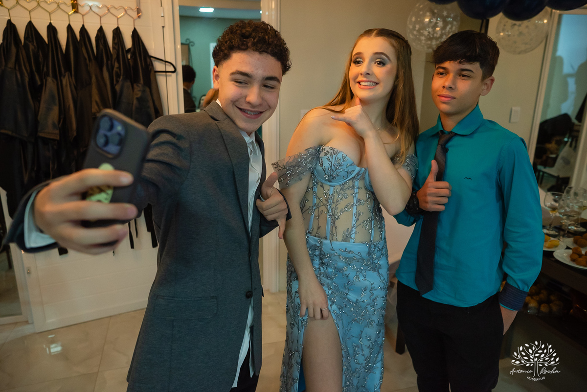 Antonio Rocha Fotografias-Festa de 15 anos-Debutante-Louise 15 Anos-15 da Lou-Pandeiro-Fotografia Debutante-festa de 15 anos-Aniversário-Making Of-Valsa-Homenagens-Dança Coreografada-Dra Juliana Kaiser-Chácara do Amanhecer-Pelotas-Cabine Vip-Bruna Nobre