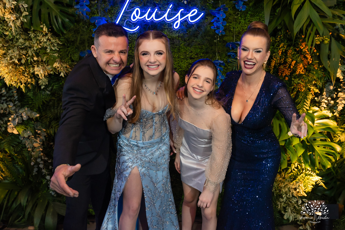 Antonio Rocha Fotografias-Festa de 15 anos-Debutante-Louise 15 Anos-15 da Lou-Pandeiro-Fotografia Debutante-festa de 15 anos-Aniversário-Making Of-Valsa-Homenagens-Dança Coreografada-Dra Juliana Kaiser-Chácara do Amanhecer-Pelotas-Cabine Vip-Bruna Nobre