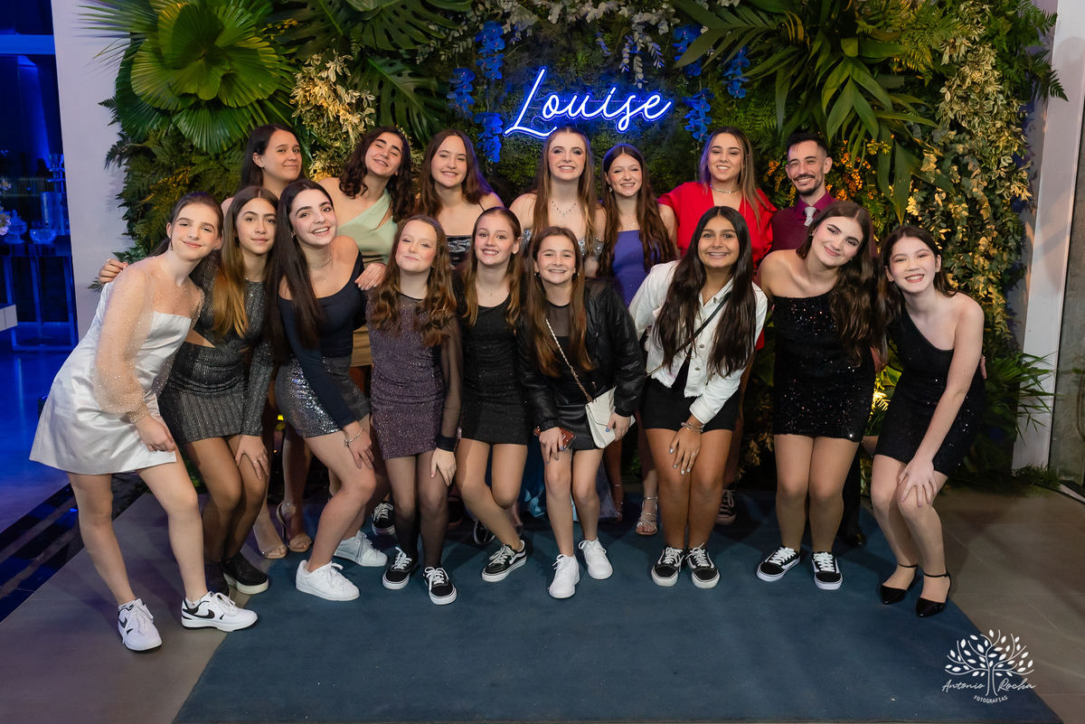 Antonio Rocha Fotografias-Festa de 15 anos-Debutante-Louise 15 Anos-15 da Lou-Pandeiro-Fotografia Debutante-festa de 15 anos-Aniversário-Making Of-Valsa-Homenagens-Dança Coreografada-Dra Juliana Kaiser-Chácara do Amanhecer-Pelotas-Cabine Vip-Bruna Nobre