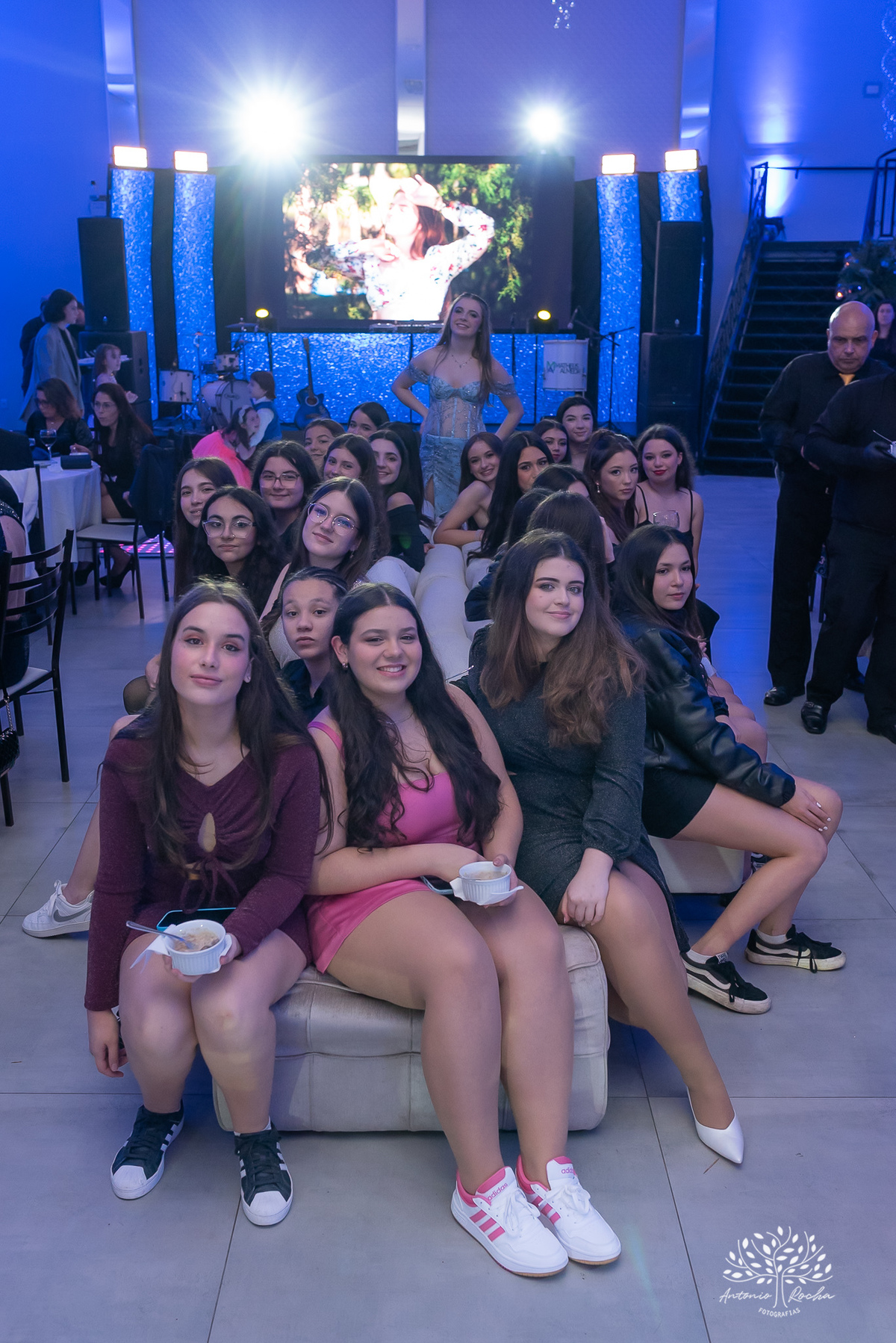 Antonio Rocha Fotografias-Festa de 15 anos-Debutante-Louise 15 Anos-15 da Lou-Pandeiro-Fotografia Debutante-festa de 15 anos-Aniversário-Making Of-Valsa-Homenagens-Dança Coreografada-Dra Juliana Kaiser-Chácara do Amanhecer-Pelotas-Cabine Vip-Bruna Nobre