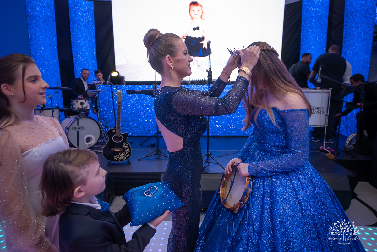 Antonio Rocha Fotografias-Festa de 15 anos-Debutante-Louise 15 Anos-15 da Lou-Pandeiro-Fotografia Debutante-festa de 15 anos-Aniversário-Making Of-Valsa-Homenagens-Dança Coreografada-Dra Juliana Kaiser-Chácara do Amanhecer-Pelotas-Cabine Vip-Bruna Nobre
