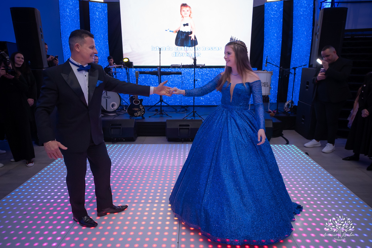 Antonio Rocha Fotografias-Festa de 15 anos-Debutante-Louise 15 Anos-15 da Lou-Pandeiro-Fotografia Debutante-festa de 15 anos-Aniversário-Making Of-Valsa-Homenagens-Dança Coreografada-Dra Juliana Kaiser-Chácara do Amanhecer-Pelotas-Cabine Vip-Bruna Nobre