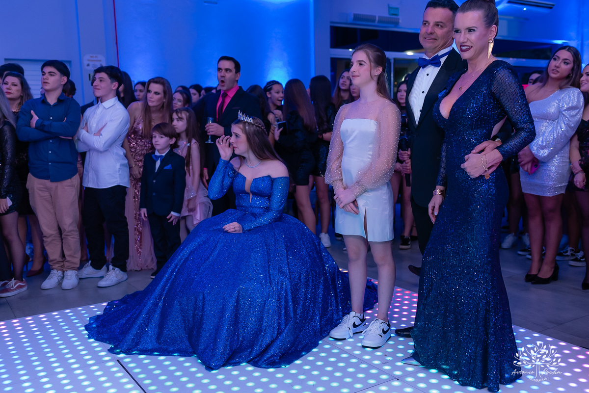 Antonio Rocha Fotografias-Festa de 15 anos-Debutante-Louise 15 Anos-15 da Lou-Pandeiro-Fotografia Debutante-festa de 15 anos-Aniversário-Making Of-Valsa-Homenagens-Dança Coreografada-Dra Juliana Kaiser-Chácara do Amanhecer-Pelotas-Cabine Vip-Bruna Nobre