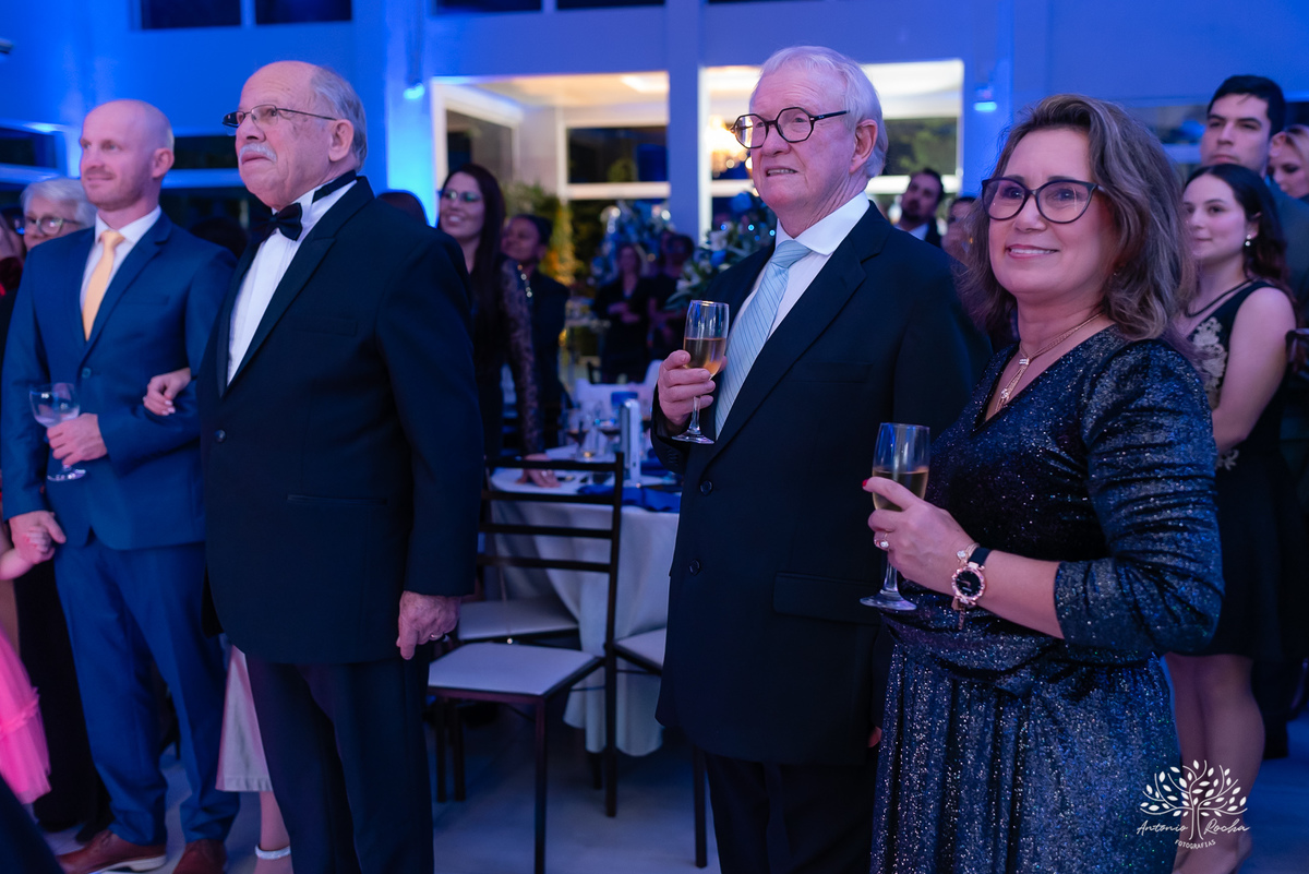 Antonio Rocha Fotografias-Festa de 15 anos-Debutante-Louise 15 Anos-15 da Lou-Pandeiro-Fotografia Debutante-festa de 15 anos-Aniversário-Making Of-Valsa-Homenagens-Dança Coreografada-Dra Juliana Kaiser-Chácara do Amanhecer-Pelotas-Cabine Vip-Bruna Nobre