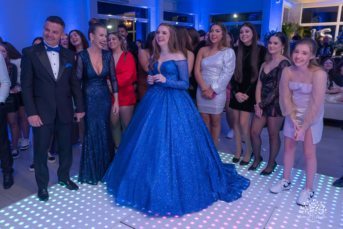 Antonio Rocha Fotografias-Festa de 15 anos-Debutante-Louise 15 Anos-15 da Lou-Pandeiro-Fotografia Debutante-festa de 15 anos-Aniversário-Making Of-Valsa-Homenagens-Dança Coreografada-Dra Juliana Kaiser-Chácara do Amanhecer-Pelotas-Cabine Vip-Bruna Nobre