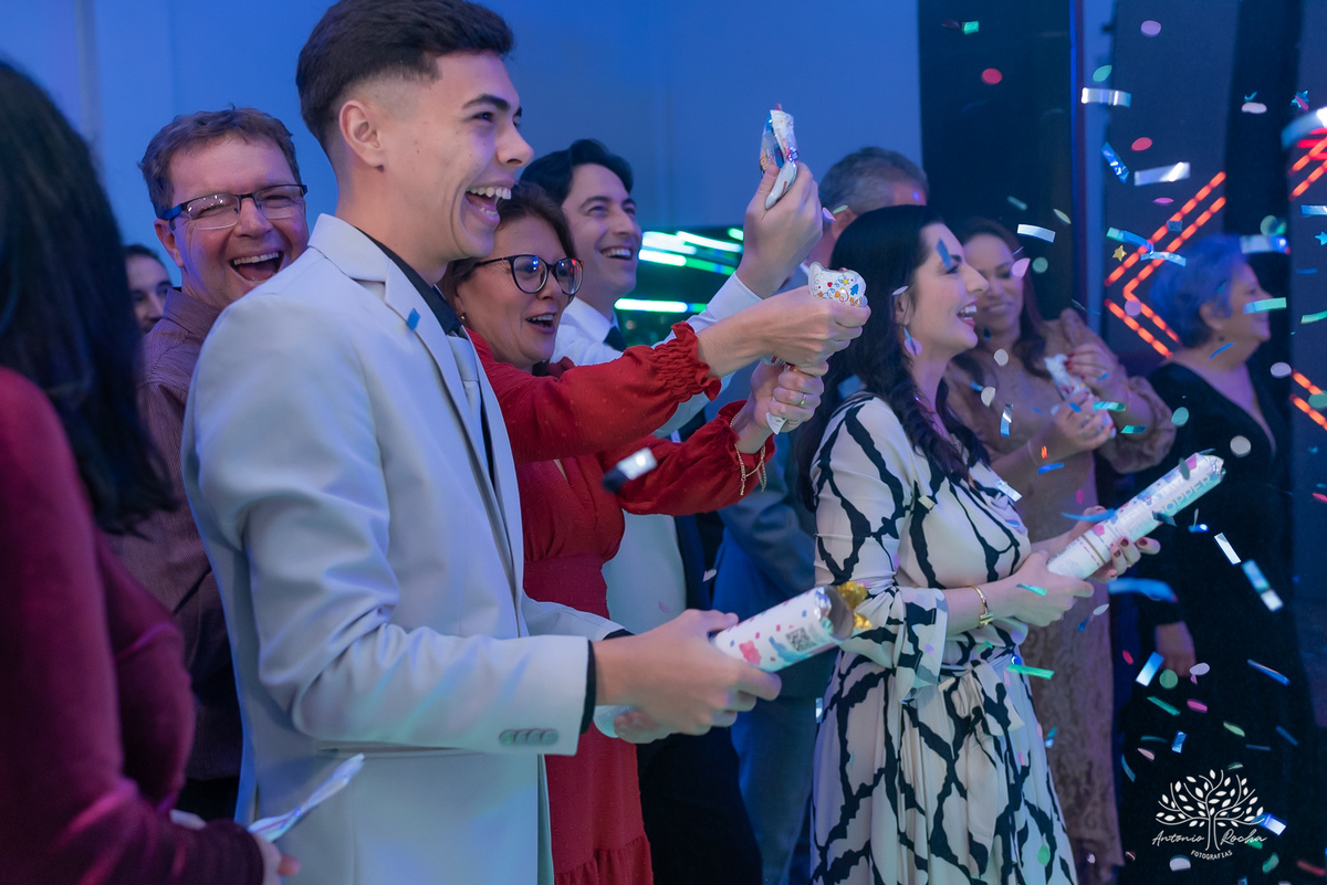 Antonio Rocha Fotografias-Festa de 15 anos-Debutante-Louise 15 Anos-15 da Lou-Pandeiro-Fotografia Debutante-festa de 15 anos-Aniversário-Making Of-Valsa-Homenagens-Dança Coreografada-Dra Juliana Kaiser-Chácara do Amanhecer-Pelotas-Cabine Vip-Bruna Nobre