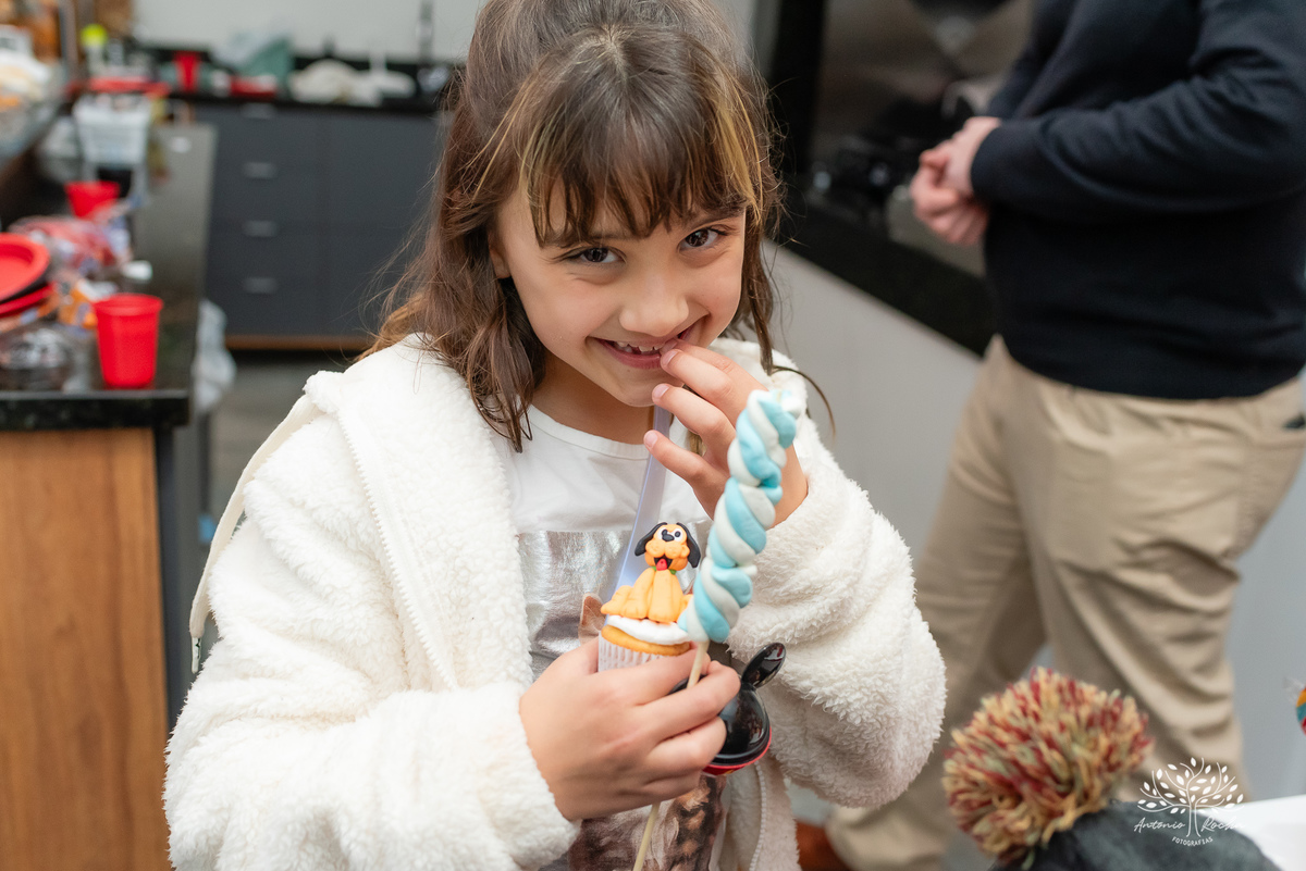 Festa Infantil-2 anos-Gustavo-Antonio Rocha Fotografias-primeiro aninho-brinquedos infláveis-festa íntima-caixa de areia-brinquedos-aniversariante-amigos da vizinhança-pracinha do condomínio-Pelotas-Mickey-escorrega-parabéns-bolo de aniversário-Pelotas