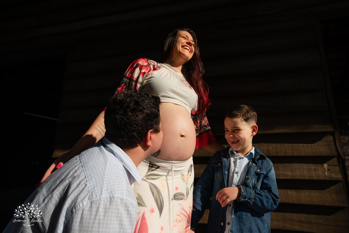 ensaio gestante - espera - Francine - Morada do Sol - Henrique - Otávio - família - tarde ensolarada - gestação - fotos de família - cliques - amor e cumplicidade - luz dourada - do bebê - fotografia profissional - Antonio Rocha Fotografias-Pelotas