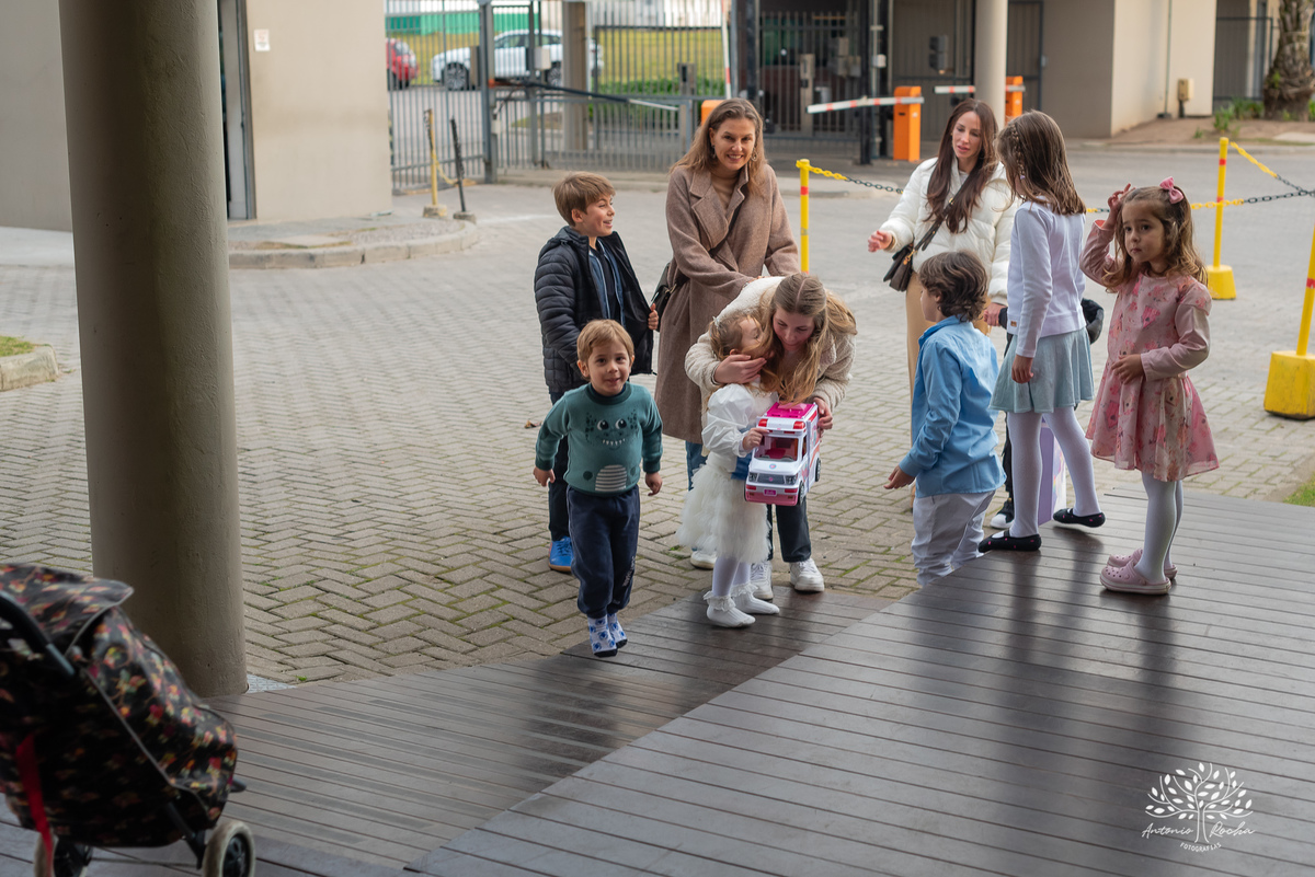 Aniversário - Bhella - 4 anos - Frozen - Família - Amigos - Cidade natal - Theo - Kifuzarka - Elsa - Anna - Castelo - Decoração - Parabéns - Personalidade - Presentes - Thor - Ana Raphaela-Fotografia - Antonio Rocha Fotografias-Becker-Pelotas