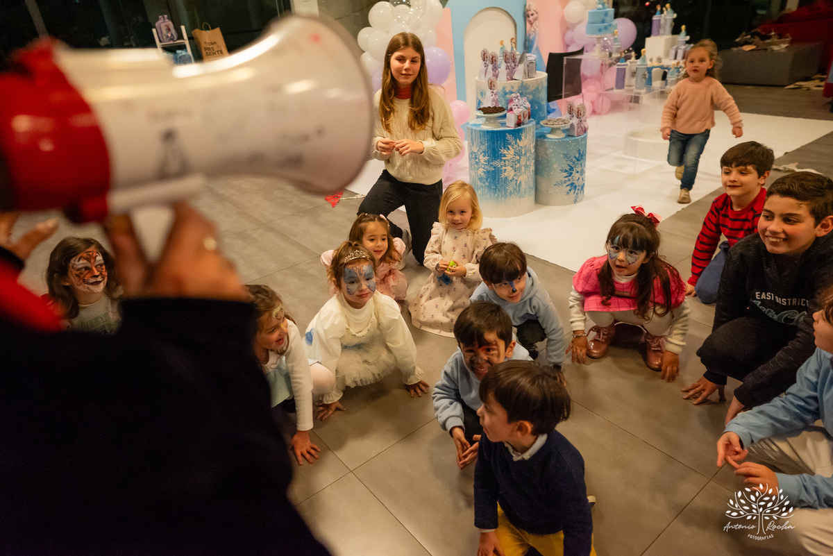 Aniversário - Bhella - 4 anos - Frozen - Família - Amigos - Cidade natal - Theo - Kifuzarka - Elsa - Anna - Castelo - Decoração - Parabéns - Personalidade - Presentes - Thor - Ana Raphaela-Fotografia - Antonio Rocha Fotografias-Becker-Pelotas