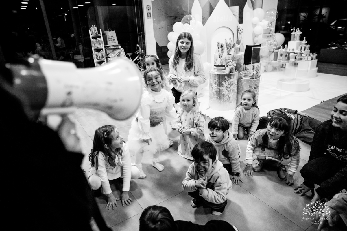 Aniversário - Bhella - 4 anos - Frozen - Família - Amigos - Cidade natal - Theo - Kifuzarka - Elsa - Anna - Castelo - Decoração - Parabéns - Personalidade - Presentes - Thor - Ana Raphaela-Fotografia - Antonio Rocha Fotografias-Becker-Pelotas