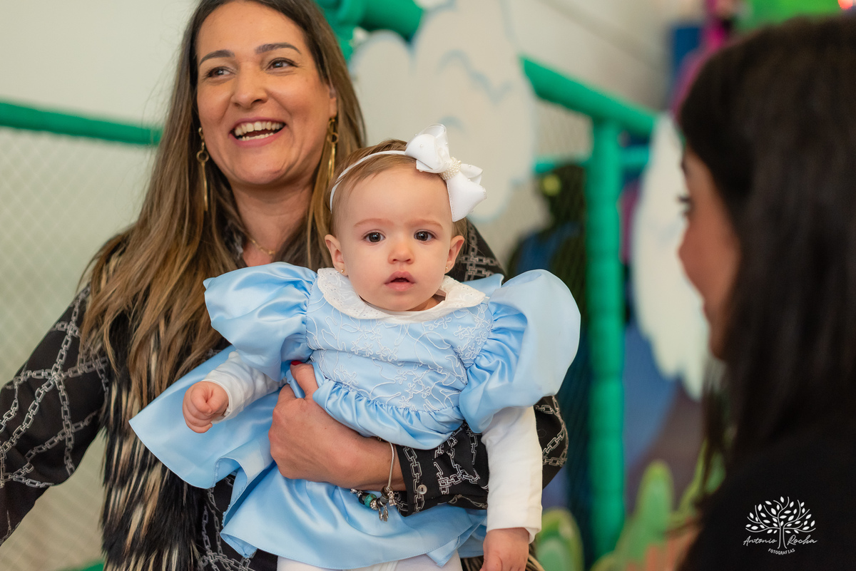 aniversário - primeiro aninho - princesa - Luiza - família - Rio de Janeiro - comemoração - familiares - amigos - diversão –reencontros-Cinderela - memórias – decoração-crianças-doces deliciosos - felicidade - Antonio Rocha Fotografias-pelotas