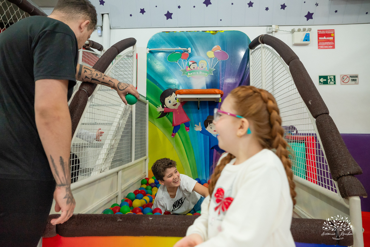 aniversário infantil-fotografia de aniversário-festa infantil-aniversário-Murilo-grupo musical O Gato Comeu-diversão infantil-pipoca-algodão doce-suco de uva-Patrulha Canina-Marshall - família-confiança-Antonio Rocha Fotografias-Pelotas