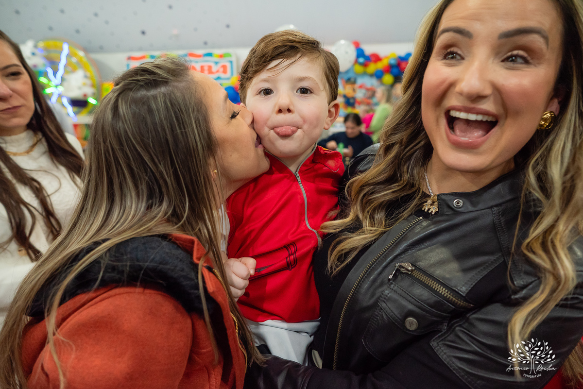 aniversário infantil-fotografia de aniversário-festa infantil-aniversário-Murilo-grupo musical O Gato Comeu-diversão infantil-pipoca-algodão doce-suco de uva-Patrulha Canina-Marshall - família-confiança-Antonio Rocha Fotografias-Pelotas