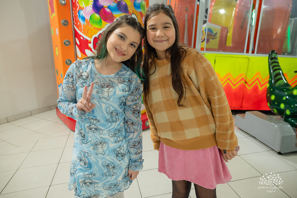 aniversário de 10 anos - fotografia de aniversário - fotógrafa infantil - tema Stitch - tirolesa - fotografia profissional - Antonio Rocha Fotografias - infância -festa animada - fotografia espontânea - pré adolescência-Pelotas-tio Guigui