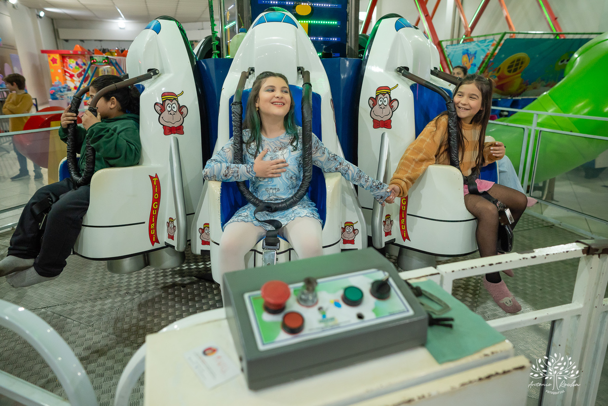 aniversário de 10 anos - fotografia de aniversário - fotógrafa infantil - tema Stitch - tirolesa - fotografia profissional - Antonio Rocha Fotografias - infância -festa animada - fotografia espontânea - pré adolescência-Pelotas-tio Guigui