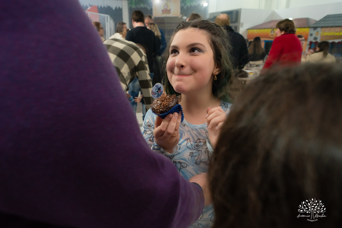 aniversário de 10 anos - fotografia de aniversário - fotógrafa infantil - tema Stitch - tirolesa - fotografia profissional - Antonio Rocha Fotografias - infância -festa animada - fotografia espontânea - pré adolescência-Pelotas-tio Guigui