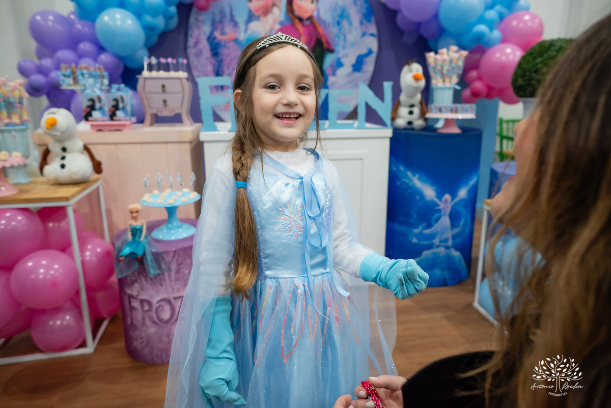 fotografia de aniversário - festa infantil - Frozen - Rafa - fotógrafo profissional - registros fotográficos - fotógrafo de família - fotografia infantil - acompanhamento fotográfico - fotografia criativa - Antonio Rocha Fotografias - Pelotas
