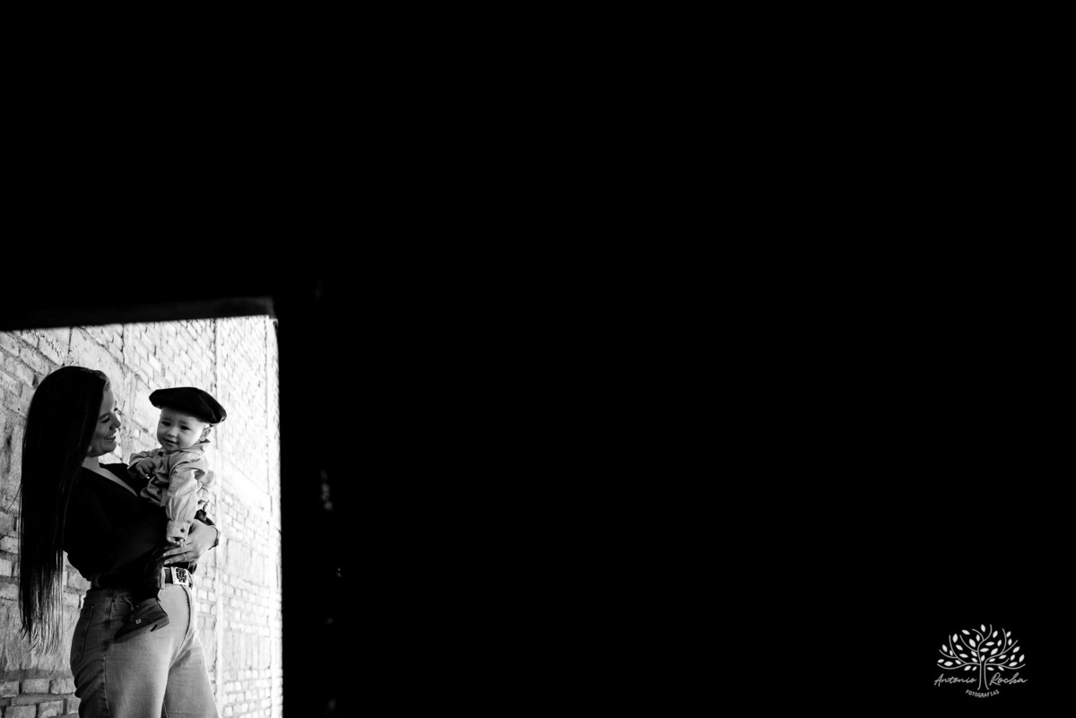 ensaio de primeiro aninho-fotografia de família-gestação-ensaio de gestante-pré-festa - Francisco-Carol-Roger-vovó Sandra-dinda Bianca-dindo Lucas-fotografia infantil-sorriso—contagiante-confiança-fotografia profissional-Antonio Rocha Fotografias-Pelotas