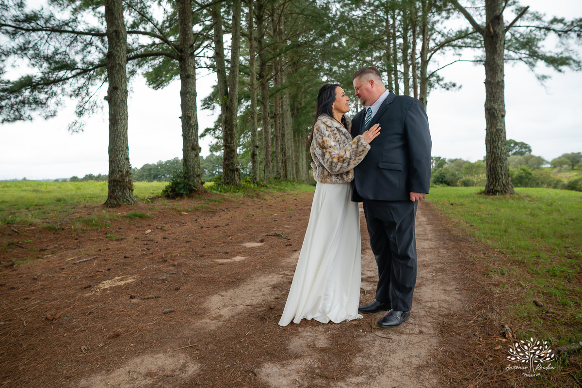 Casamento - celebração do amor - cerimônia no cartório - pajens - filhos do casal - espontaneidade - fotografia de casamento - abraços e dança - confiança no fotógrafo - registro de momentos - fotógrafo de casamento – Antonio Rocha Fotografias - Pelotas
