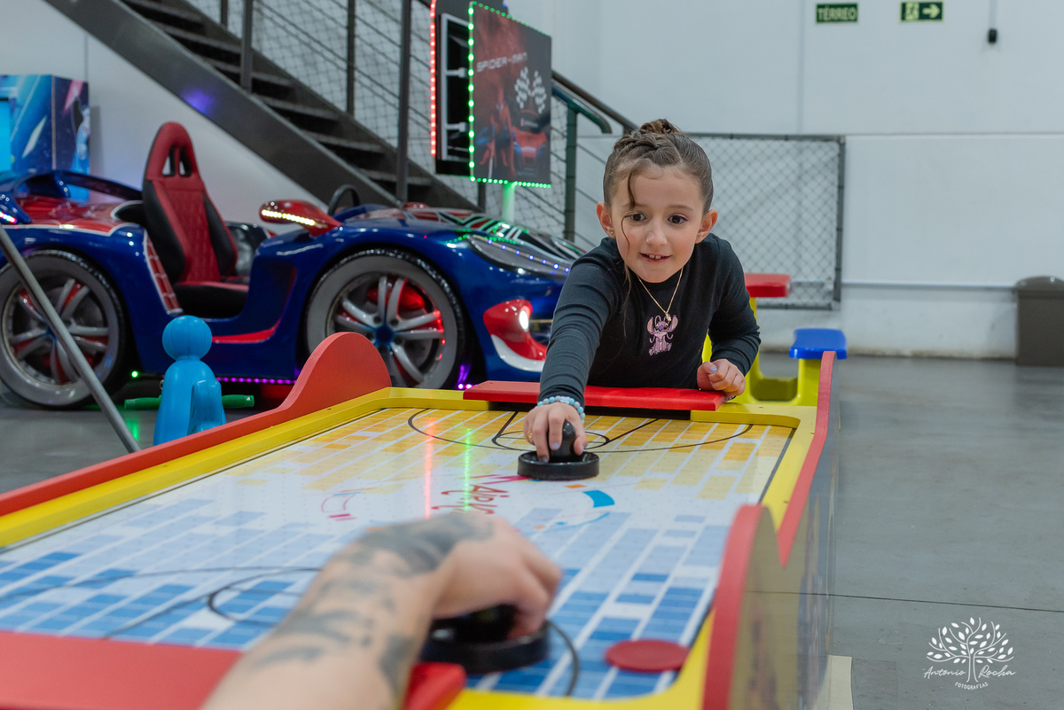Elisa - aniversário - graciosidade - alegria - festa infantil - princesa - maquiagem - penteado - - playground - Roxito - brincadeiras - diversão - carinho - parabéns - família - confiança - fotografia infantil - Antonio Rocha Fotografias_loly Pop-Pelotas