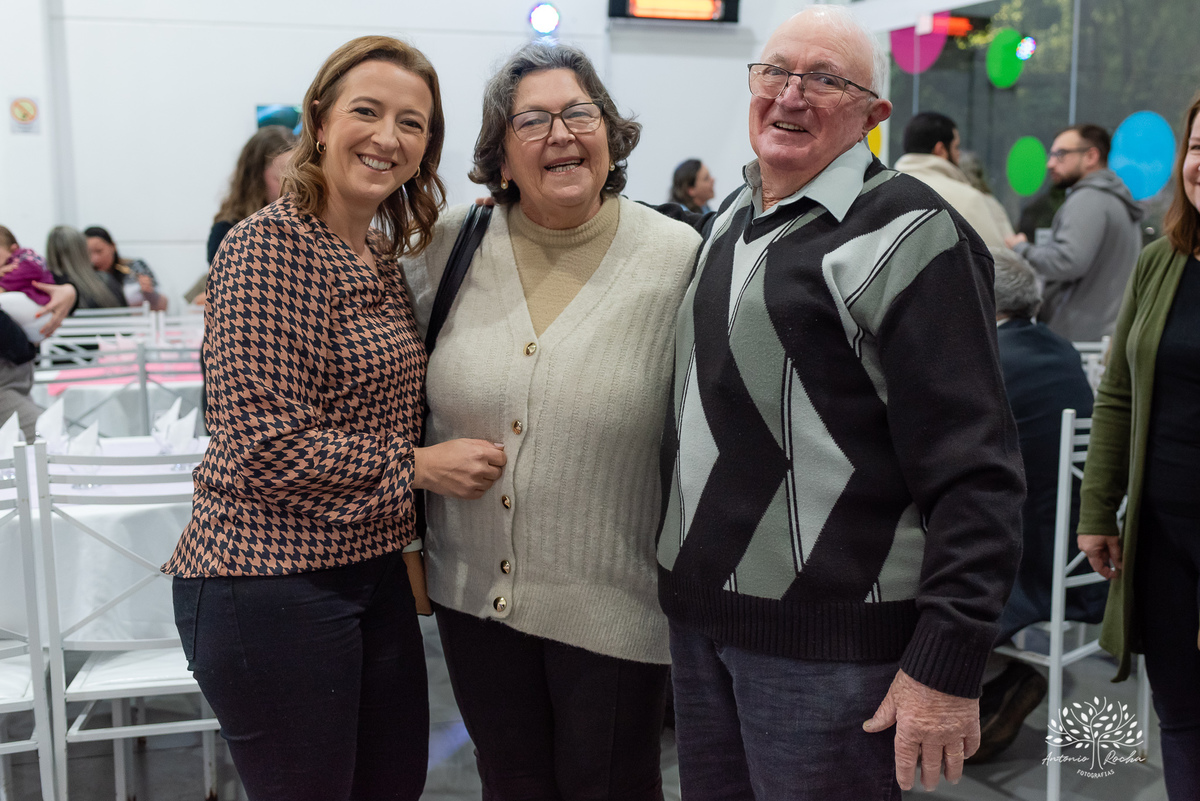 Elisa - aniversário - graciosidade - alegria - festa infantil - princesa - maquiagem - penteado - - playground - Roxito - brincadeiras - diversão - carinho - parabéns - família - confiança - fotografia infantil - Antonio Rocha Fotografias_loly Pop-Pelotas