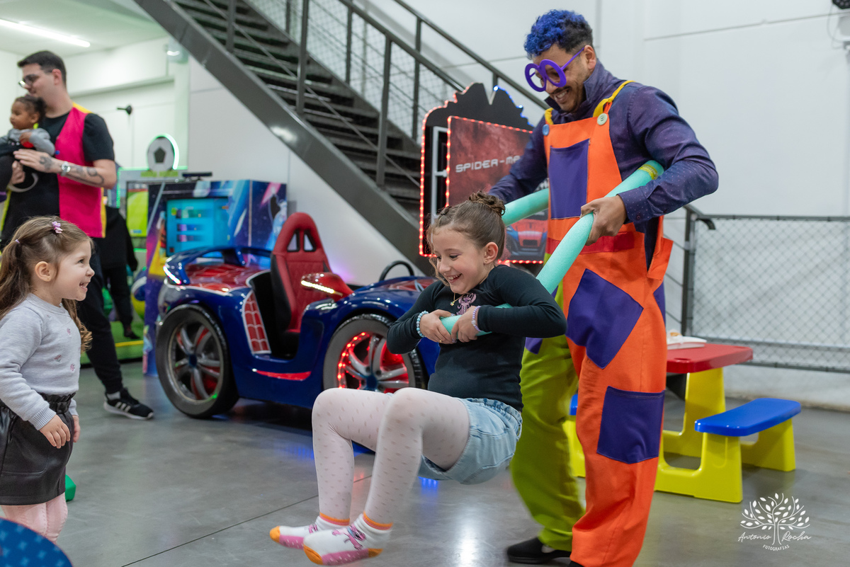 Elisa - aniversário - graciosidade - alegria - festa infantil - princesa - maquiagem - penteado - - playground - Roxito - brincadeiras - diversão - carinho - parabéns - família - confiança - fotografia infantil - Antonio Rocha Fotografias_loly Pop-Pelotas
