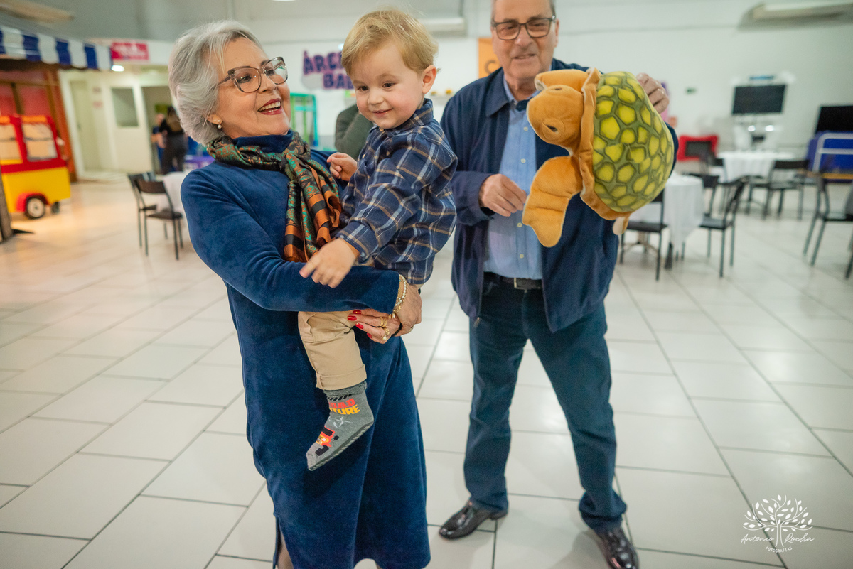 festa infantil - aniversário de 2 anos - baby Pedro - eventos - fotos espontâneas - brincadeiras infantis - diversão - registros autênticos - Antonio Rocha Fotografias - fotografia infantil - festa de aniversário - fotografia de família - Pelotas