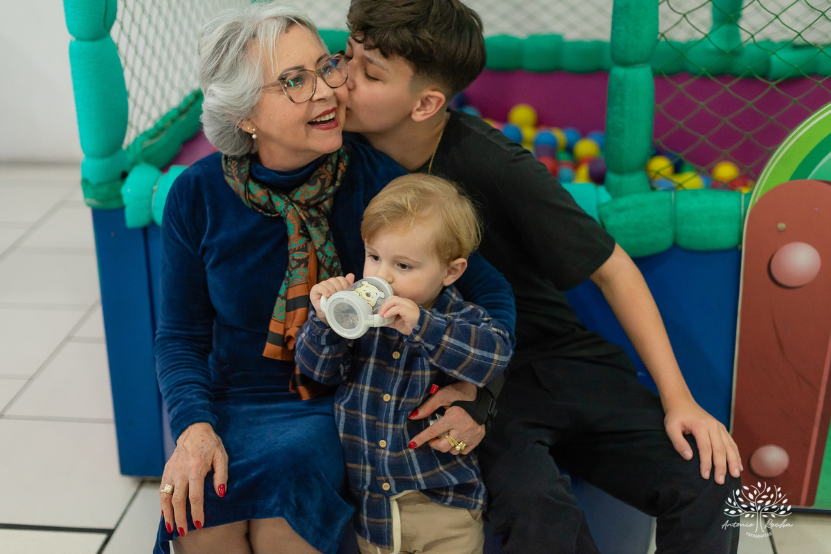 festa infantil - aniversário de 2 anos - baby Pedro - eventos - fotos espontâneas - brincadeiras infantis - diversão - registros autênticos - Antonio Rocha Fotografias - fotografia infantil - festa de aniversário - fotografia de família - Pelotas