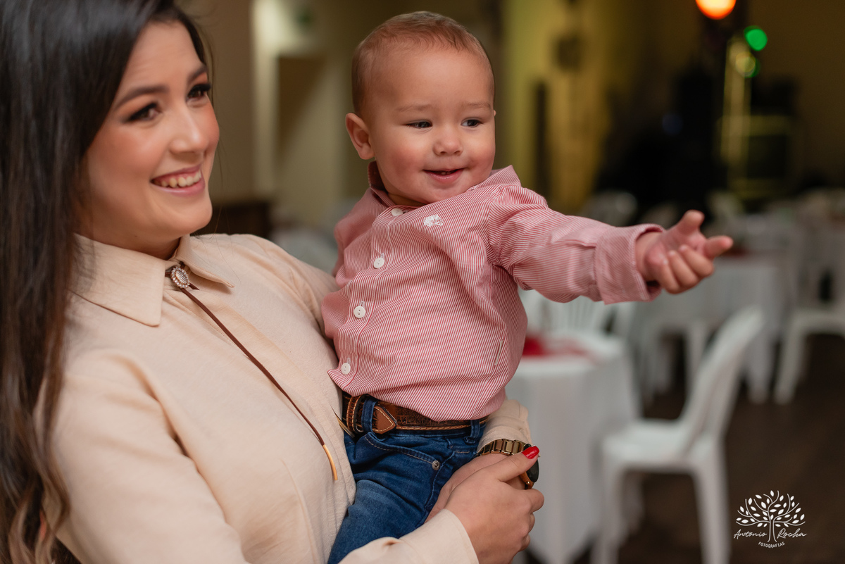 fotografia infantil - ensaio de gestante - aniversário de 1 ano - Velho Oeste - Morada do Sol - - ensaio ao ar livre – fotografia de festa - tio Antonio Rocha Fotografias – Pelotas - aniversário infantil - ensaio fotográfico - fotografia profissional