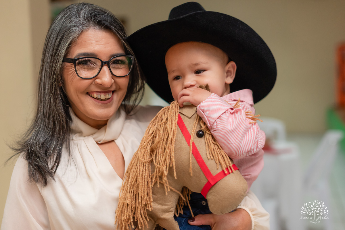 fotografia infantil - ensaio de gestante - aniversário de 1 ano - Velho Oeste - Morada do Sol - - ensaio ao ar livre – fotografia de festa - tio Antonio Rocha Fotografias – Pelotas - aniversário infantil - ensaio fotográfico - fotografia profissional