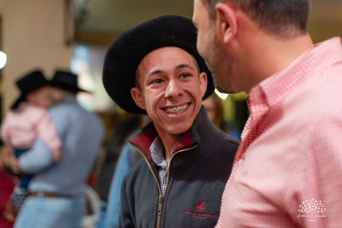 fotografia infantil - ensaio de gestante - aniversário de 1 ano - Velho Oeste - Morada do Sol - - ensaio ao ar livre – fotografia de festa - tio Antonio Rocha Fotografias – Pelotas - aniversário infantil - ensaio fotográfico - fotografia profissional