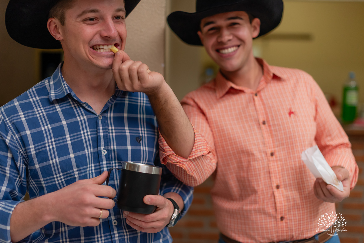 fotografia infantil - ensaio de gestante - aniversário de 1 ano - Velho Oeste - Morada do Sol - - ensaio ao ar livre – fotografia de festa - tio Antonio Rocha Fotografias – Pelotas - aniversário infantil - ensaio fotográfico - fotografia profissional