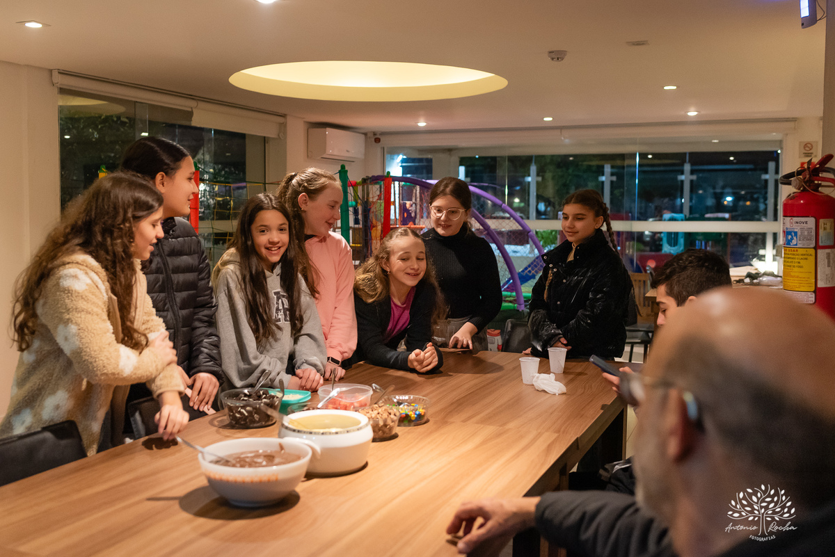 fotografia de aniversários - pré-adolescência - comemorações familiares - festa infantil - aniversário de 11 anos - fotografia profissional - registros únicos - fotografia de crianças - Antonio Rocha Fotografias – Pelotas – Festa Salão Condomínio